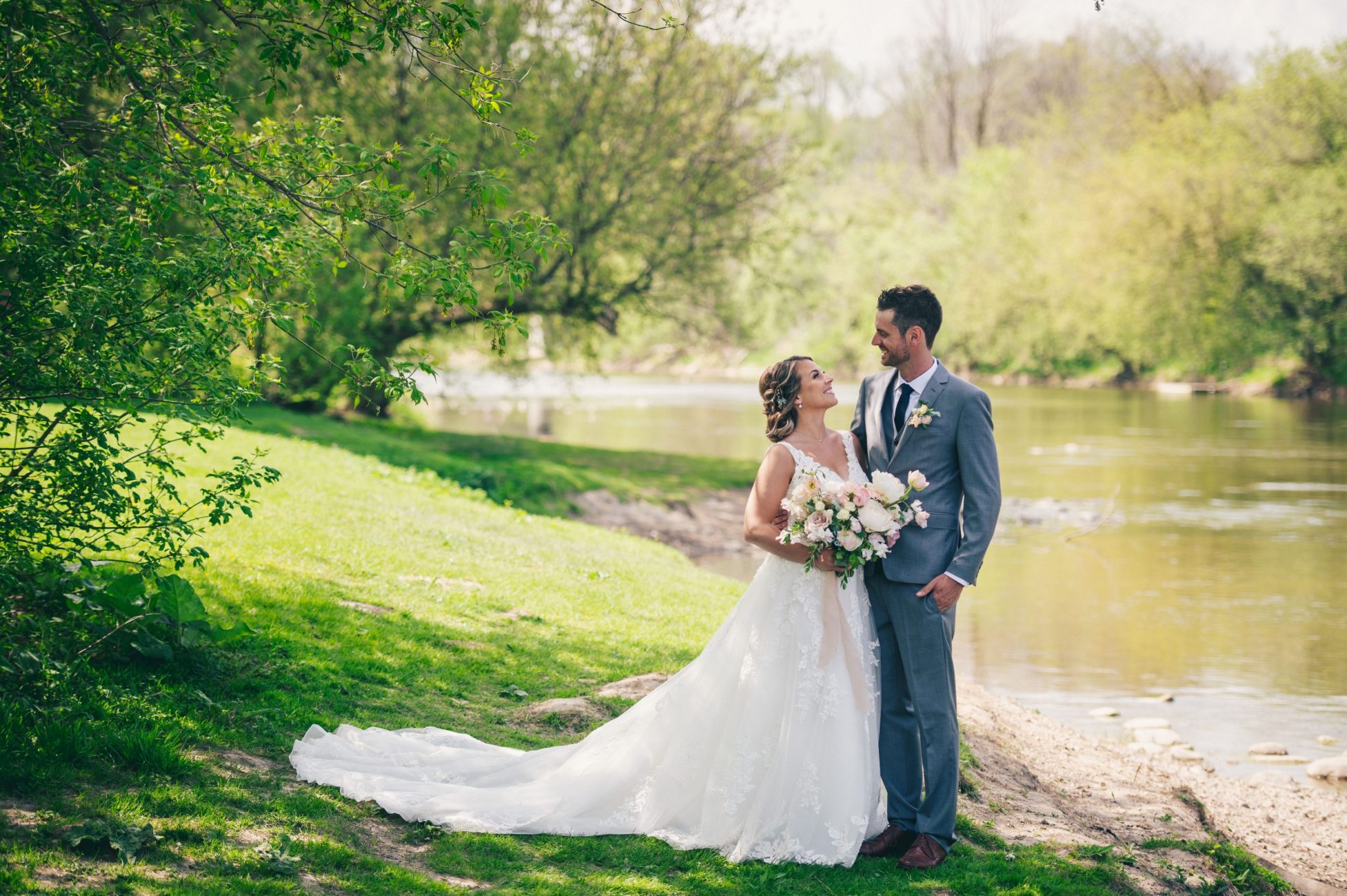 Essential Wedding Photos - Terry Richards Photography